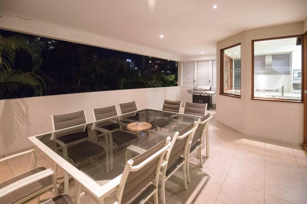 The Palm In Heart Of Surfers Paradise Holiday home