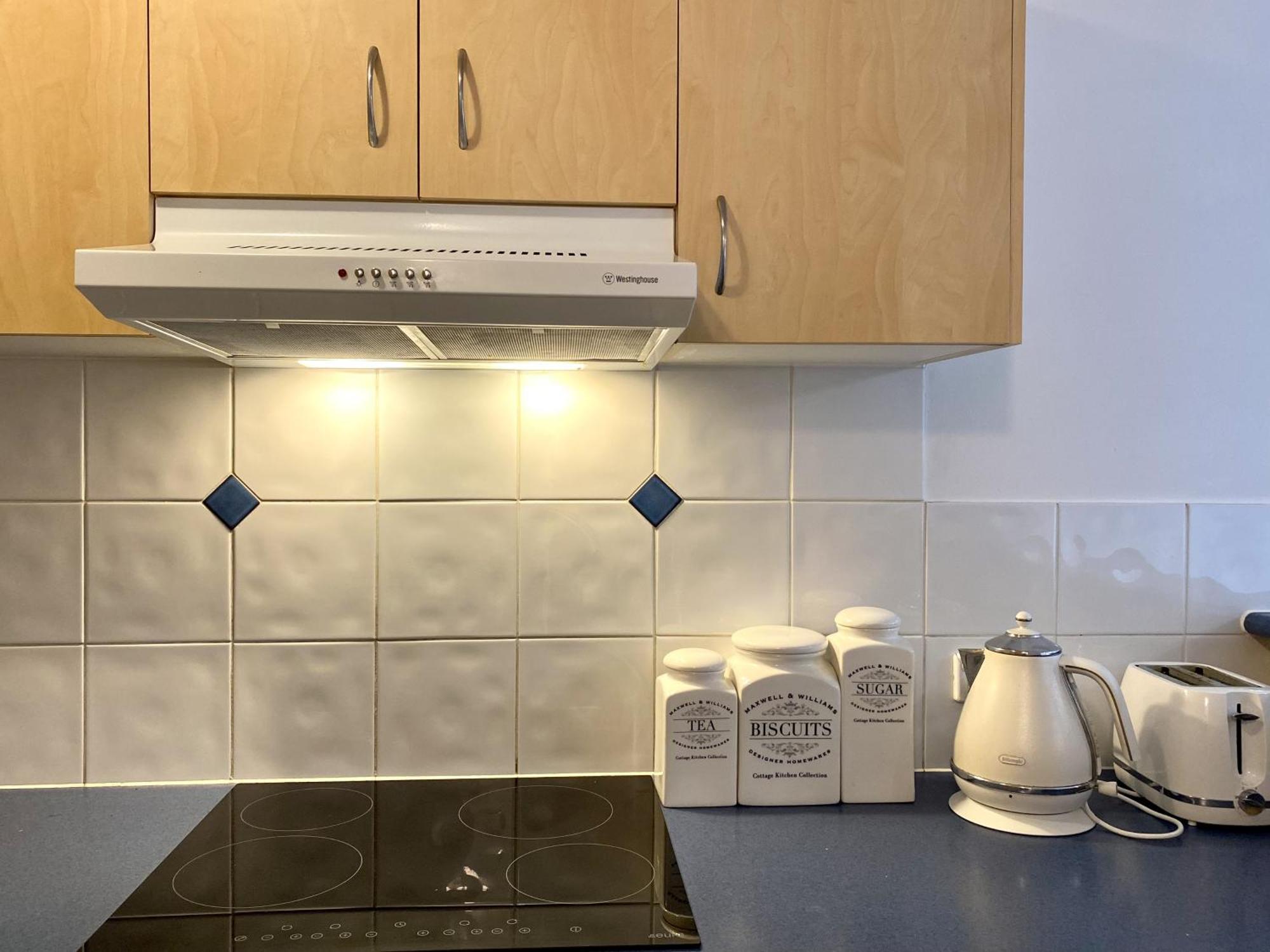 Cosy In Southport, Short Walk To Tram Stop * Gold Coast