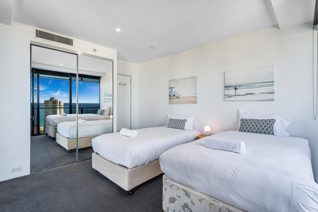 Coastal Skyline Luxury Apartment