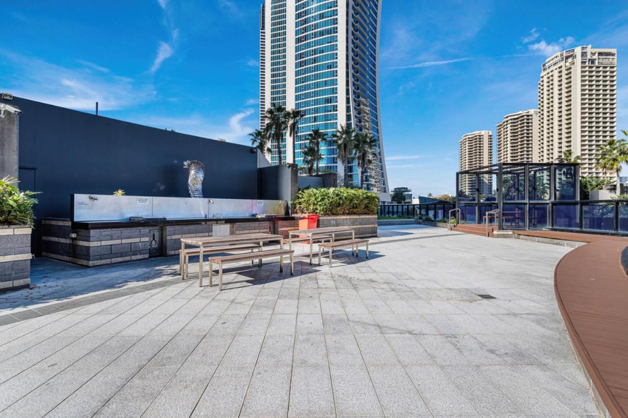Coastal Skyline Luxury Apartment Gold Coast