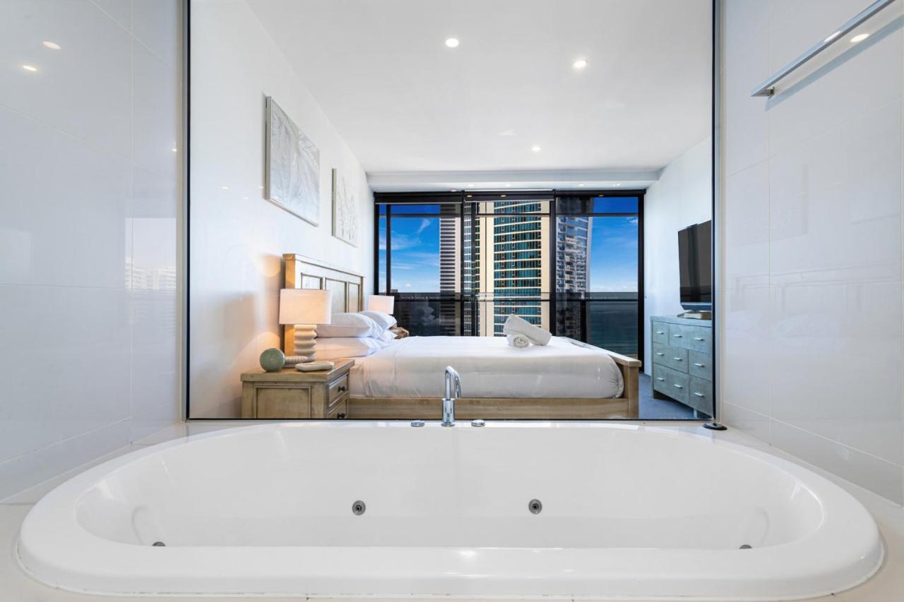 Apartment Coastal Skyline Luxury