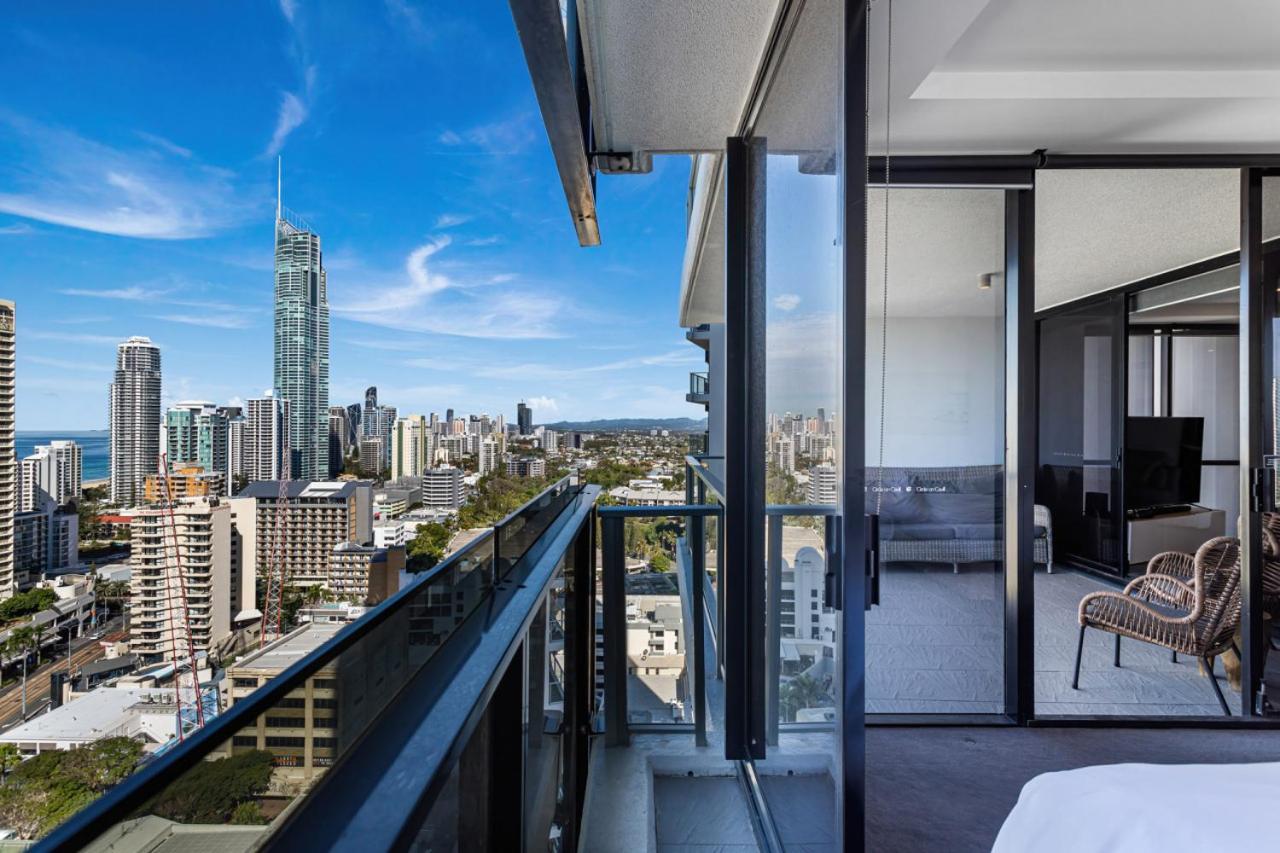 Coastal Skyline Luxury Apartment Gold Coast
