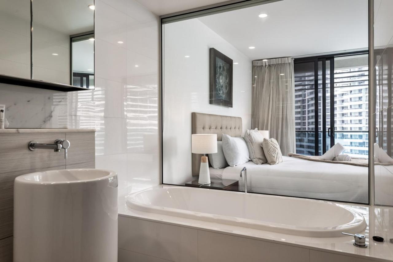 Luxury Living At The Oracle