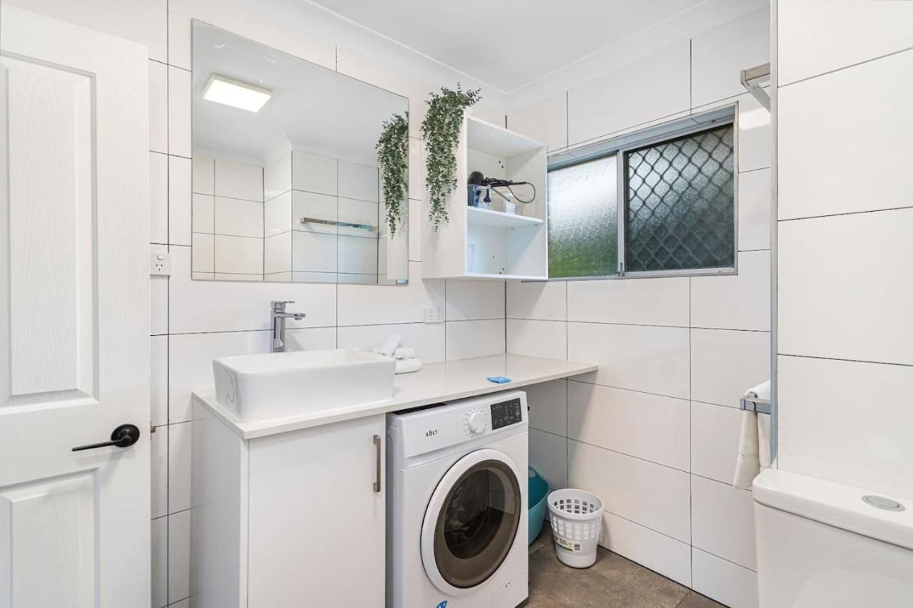 Apartamento Coastal Comfort - Steps From The *