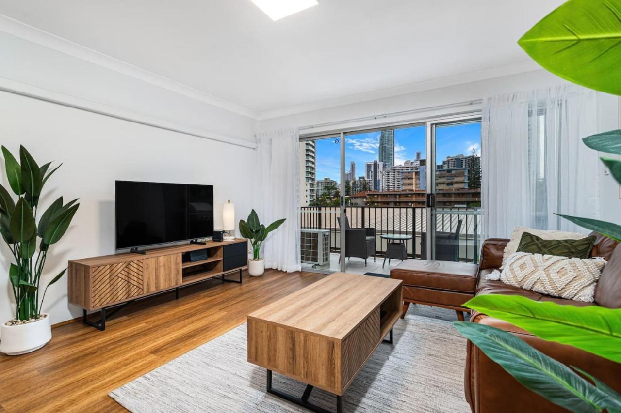 Coastal Comfort - Steps From The * Gold Coast