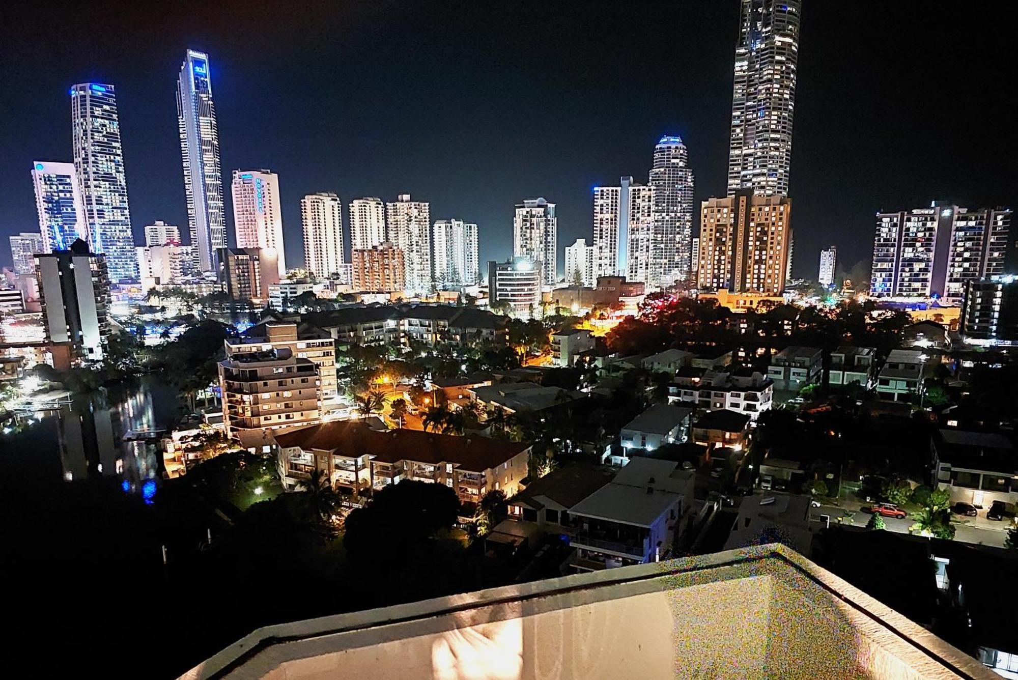 Superior Penthouse In Surfers Paradise On The Apartment Gold Coast