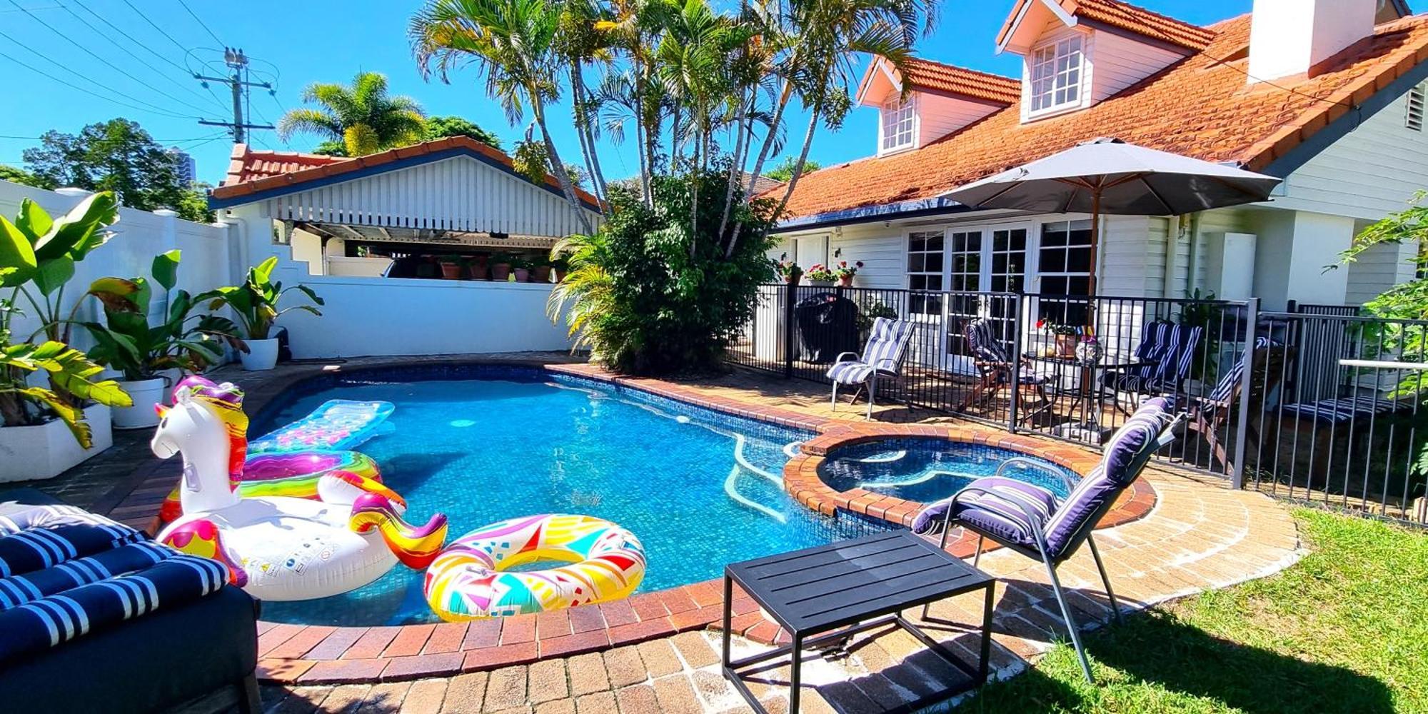 Fab 4brm With Pool A 18 Min Walk To * Gold Coast