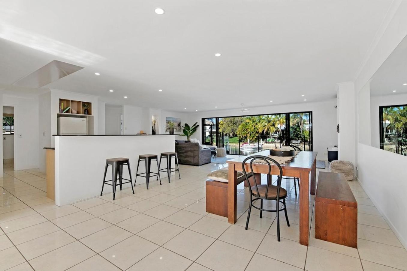 Holiday home Sandy Shores - Large Family Retreat Gold Coast