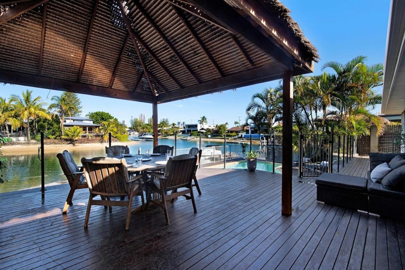 Sandy Shores - Large Family Retreat *
