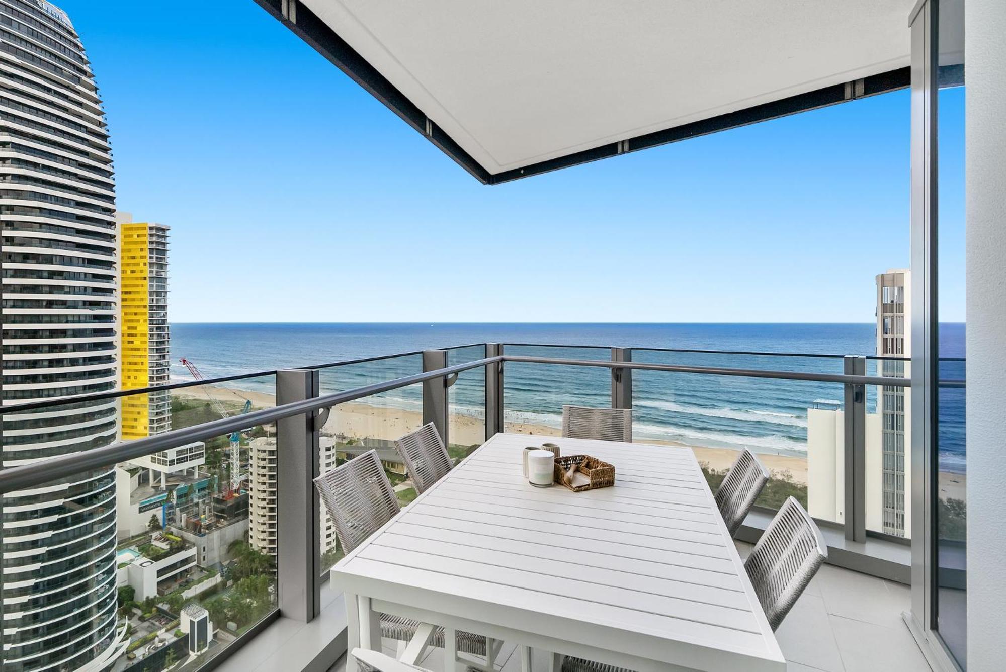 Ocean Pearl - Broadbeach Apartment