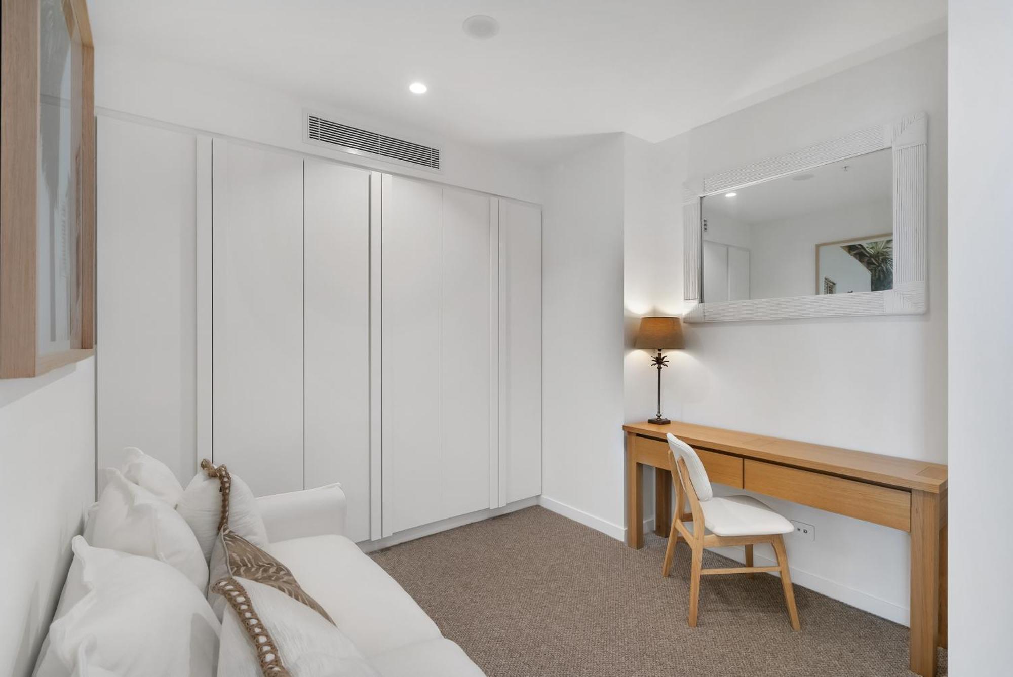 Ocean Pearl - Broadbeach * Gold Coast