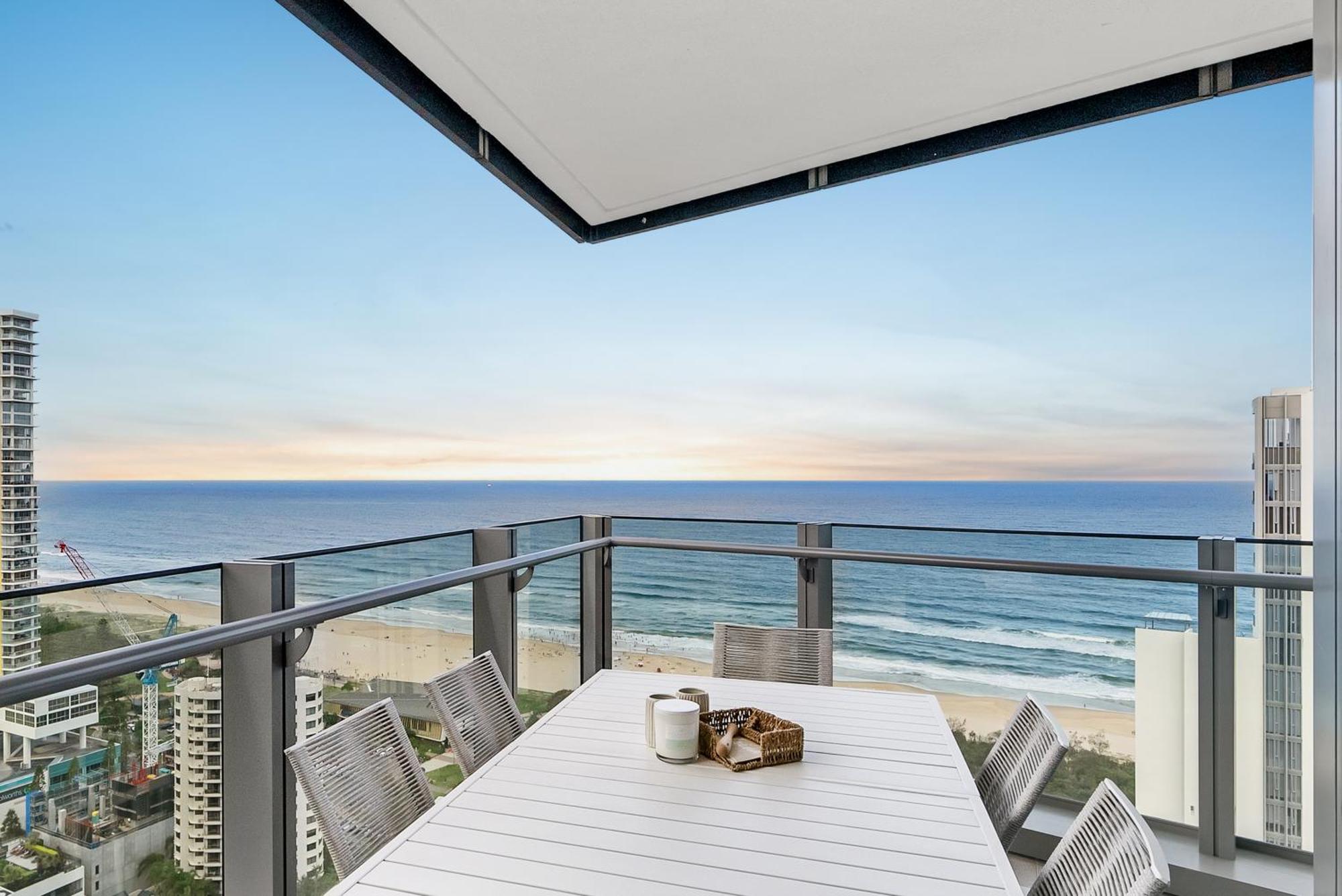 Ocean Pearl - Broadbeach Apartment Gold Coast
