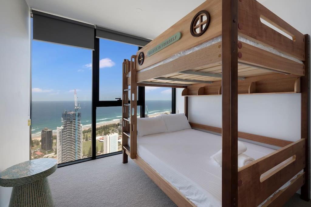 Apartment Million Dollar Ocean View Free Car Park 3br In Broadbeach, Australia *