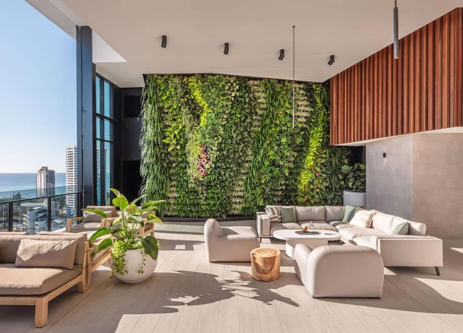Million Dollar Ocean View Free Car Park 3br In Broadbeach, Australia Apartment Gold Coast