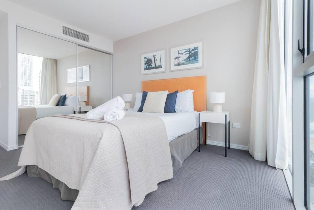 Panoramic Views At Orchid Avenue Apartment *