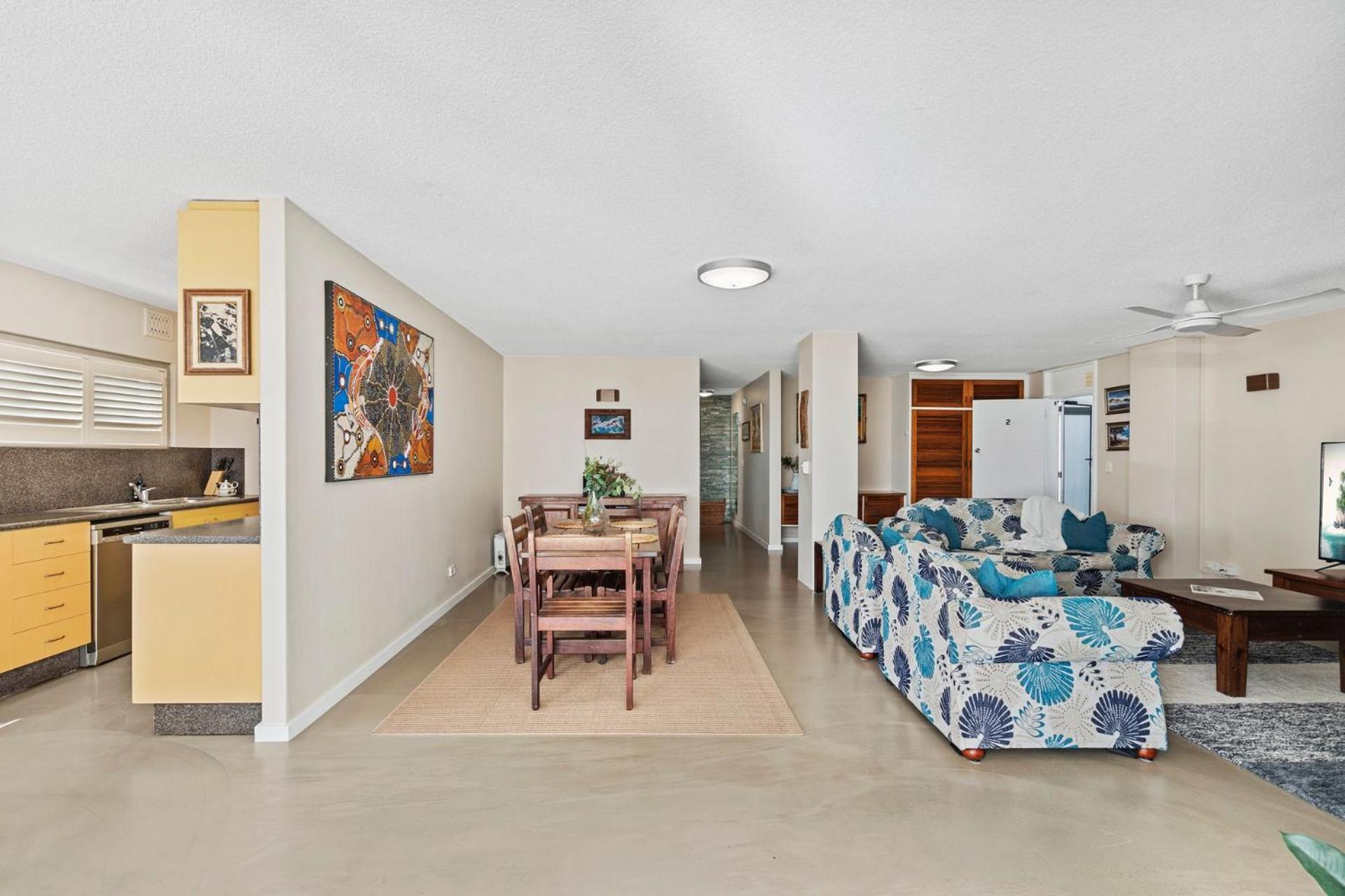 Rainbow Pacific Apartment *
