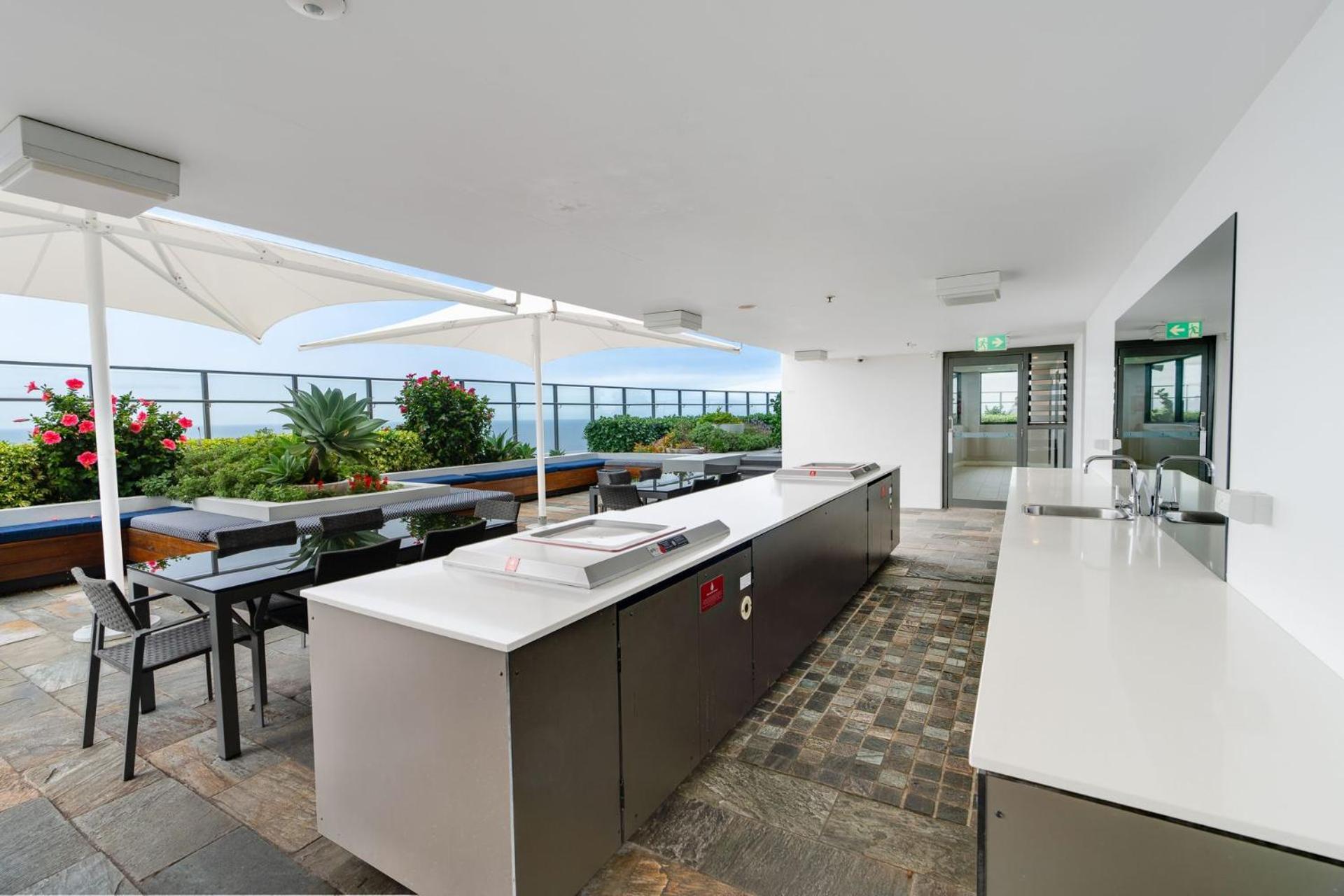 Rhapsody Stunning Ocean Views - Coasthm * Gold Coast