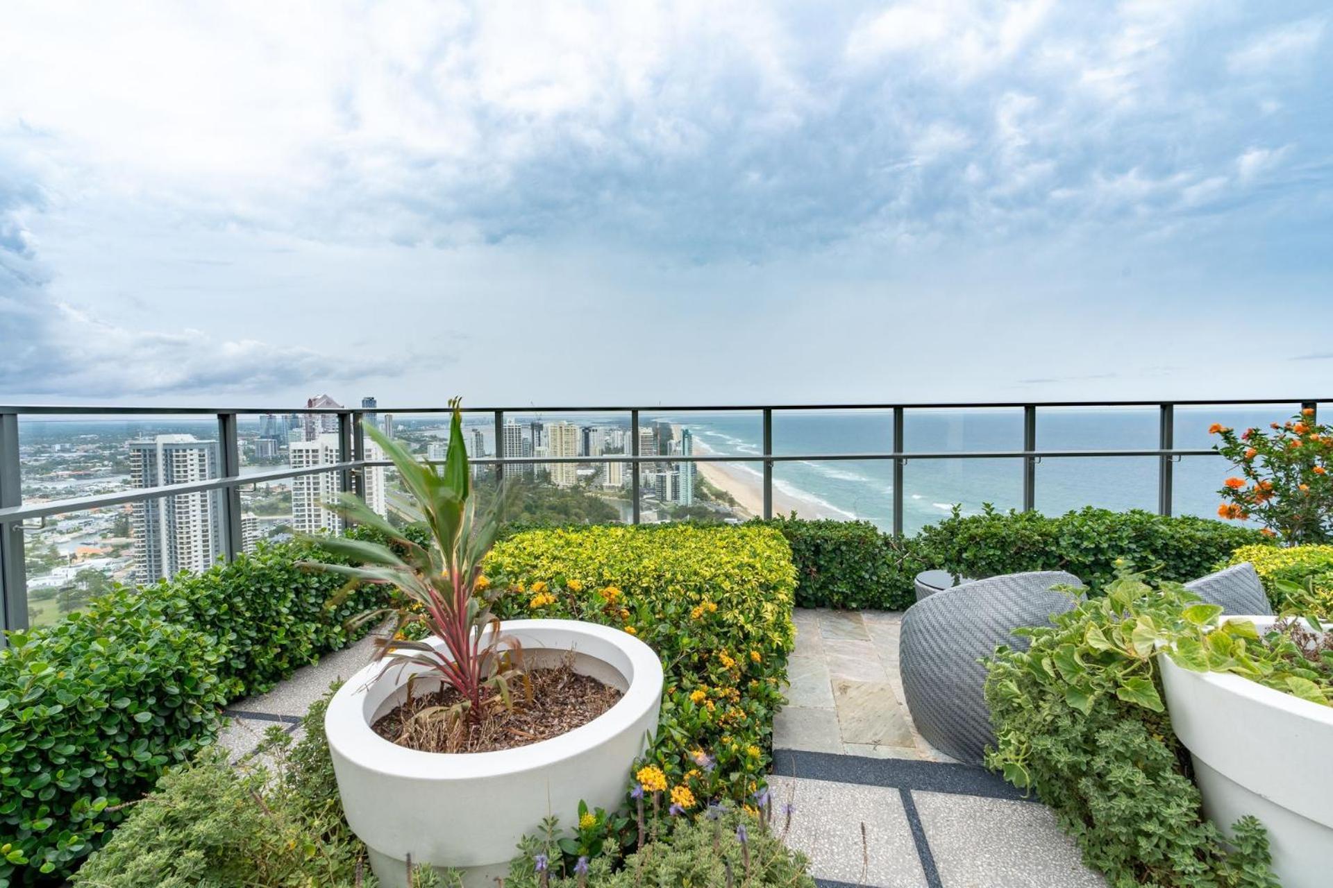 Rhapsody Stunning Ocean Views - Coasthm Apartment *
