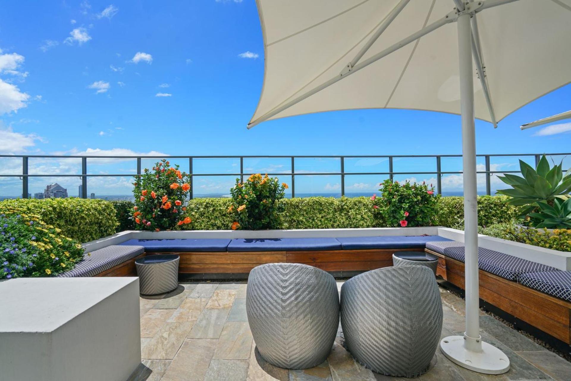 Apartment Rhapsody Stunning Ocean Views - Coasthm Gold Coast