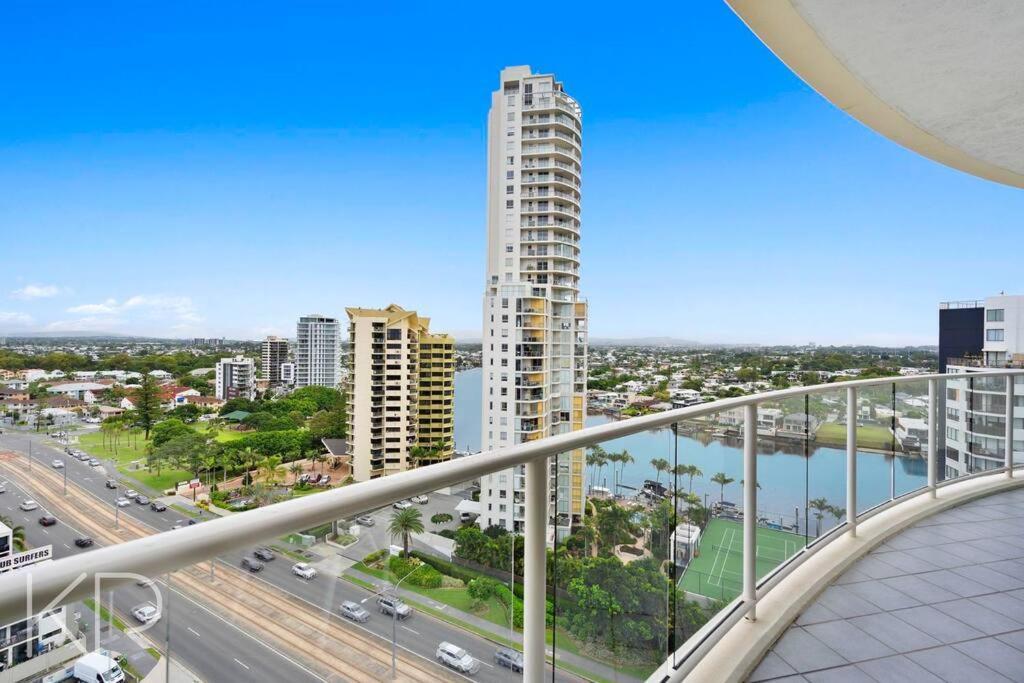 River And Hinterland Views From Wings Apartment Gold Coast