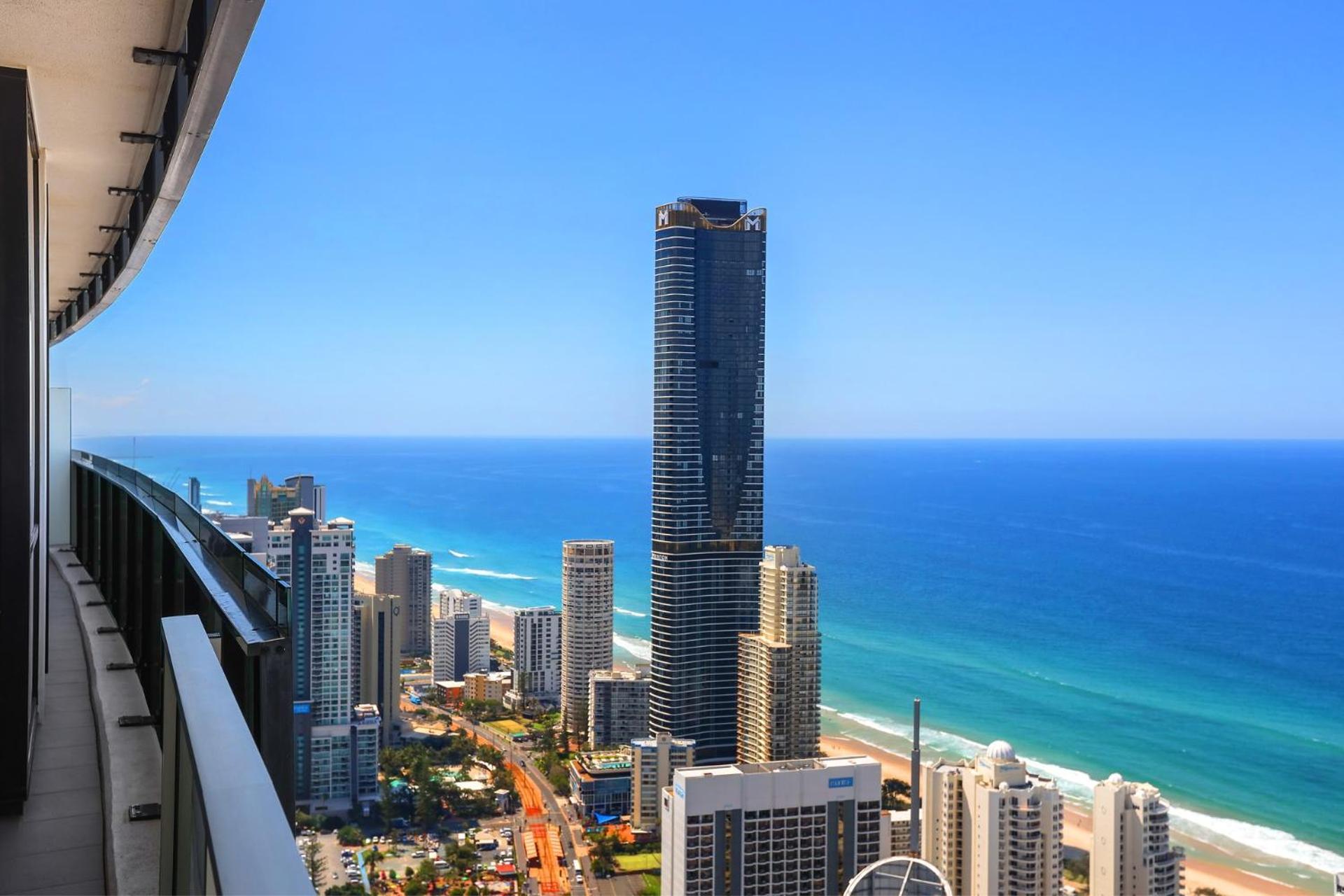 Circle On Cavill 2, 3, 4 & 5 Bedroom Skyhomes & Sub Penthouses By Holidays Apartment Gold Coast