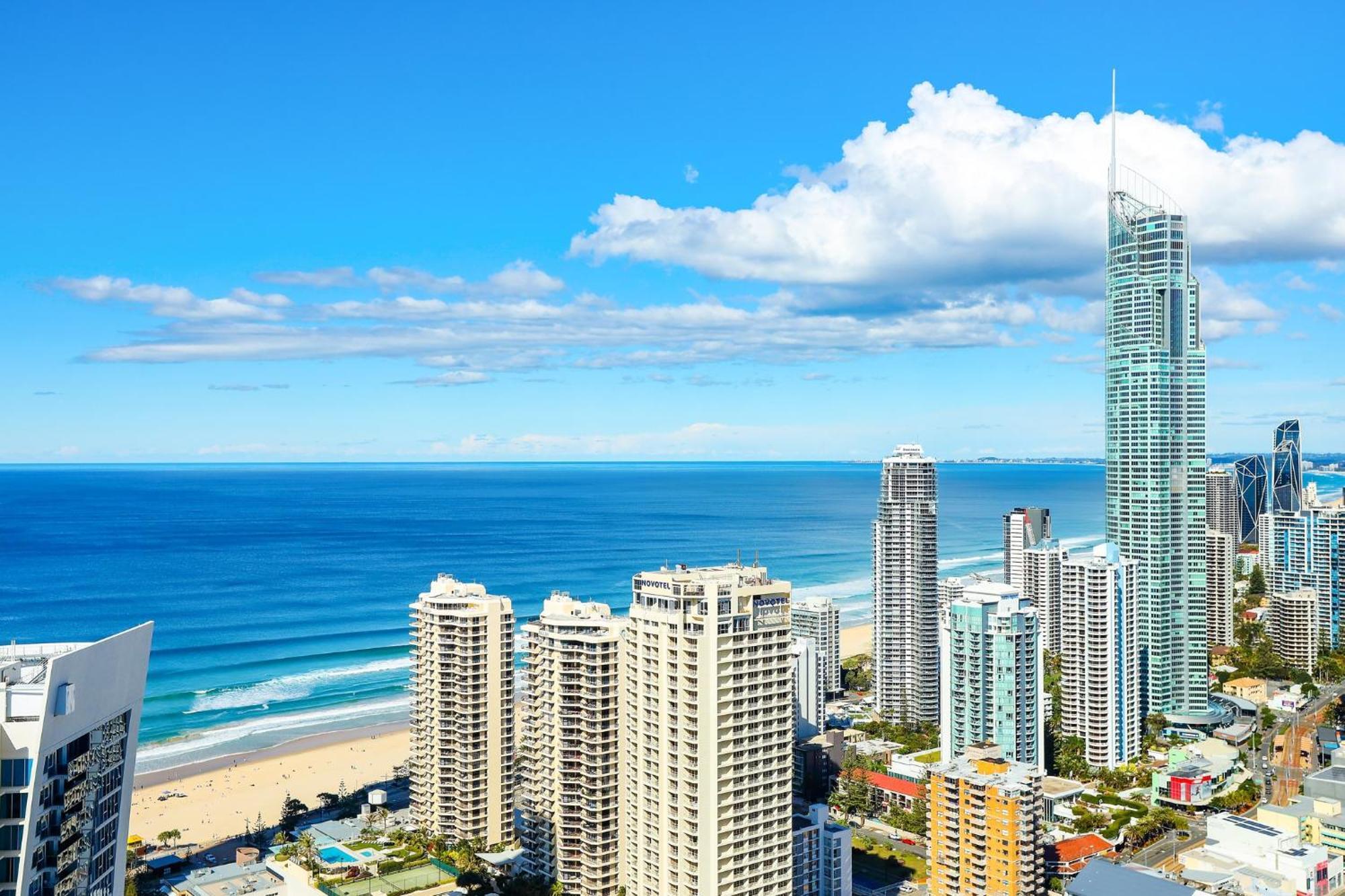 Circle On Cavill 2, 3, 4 & 5 Bedroom Skyhomes & Sub Penthouses By Holidays Gold Coast
