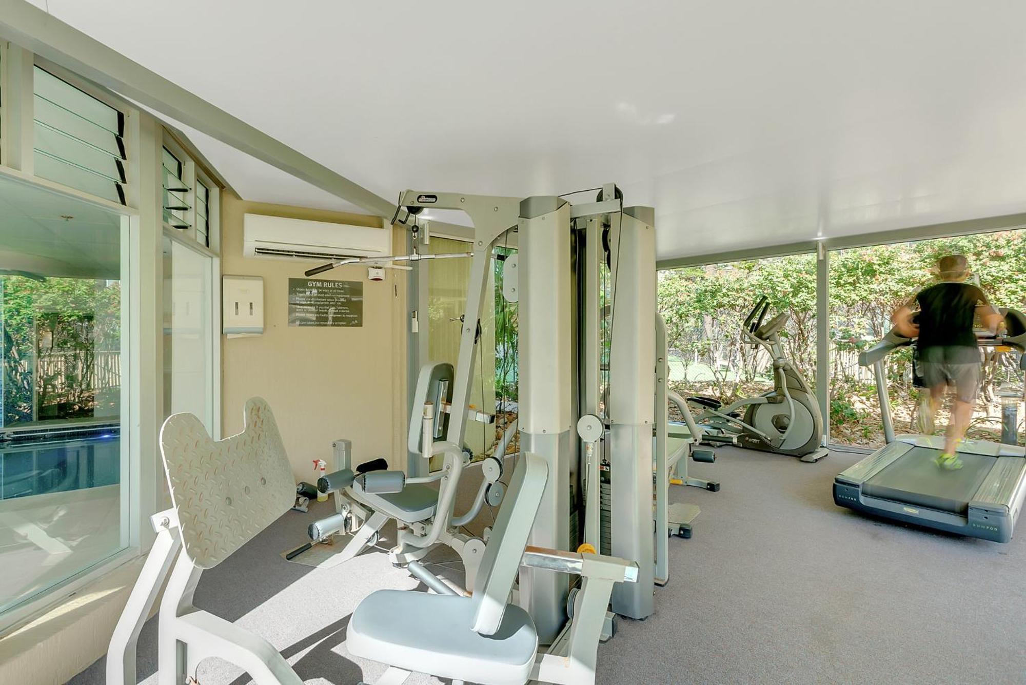 Stunning Ocean Views In 2 Bedroom Unit At Zenith - Q *