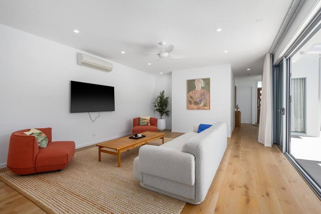 Holiday home Prime Burleigh Location