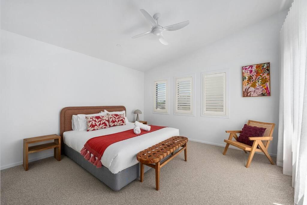 Holiday home Prime Burleigh Location *