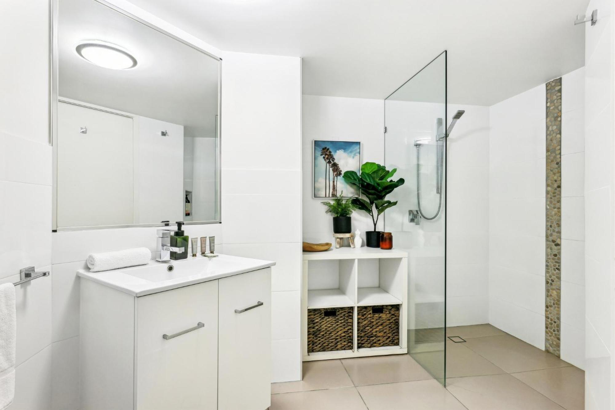 Apartment Spacious 1-bed With Pool & Sauna In Broadbeach