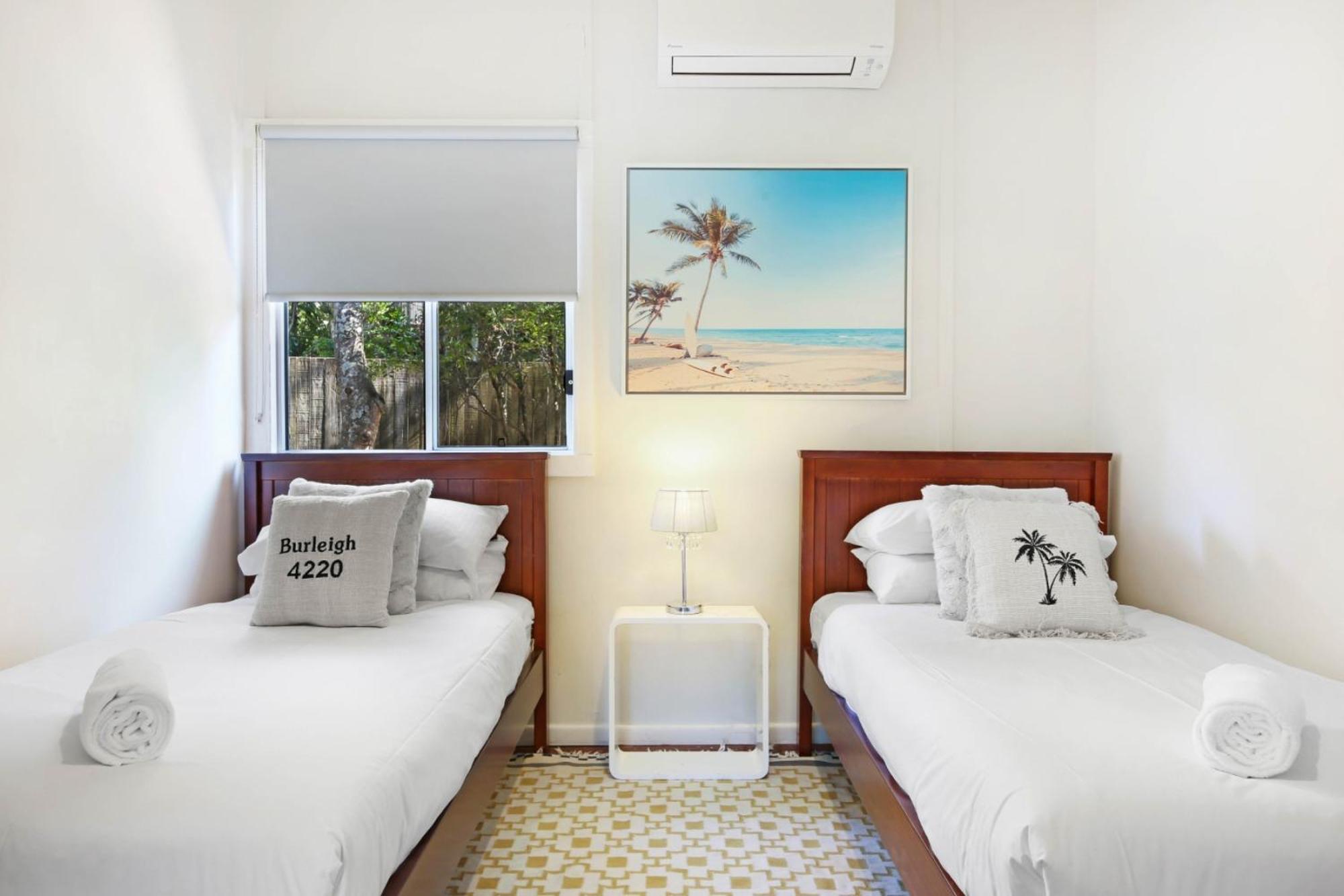 Holiday home 2-bed House In Burleigh Heads Amidst Nature