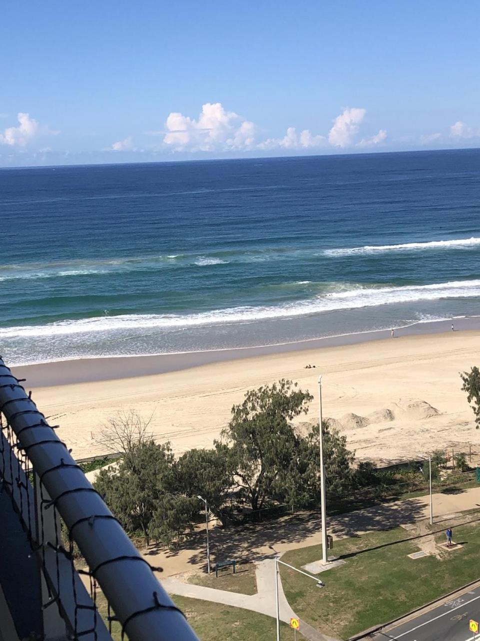 Equinox - Your Front Retreat! * Gold Coast