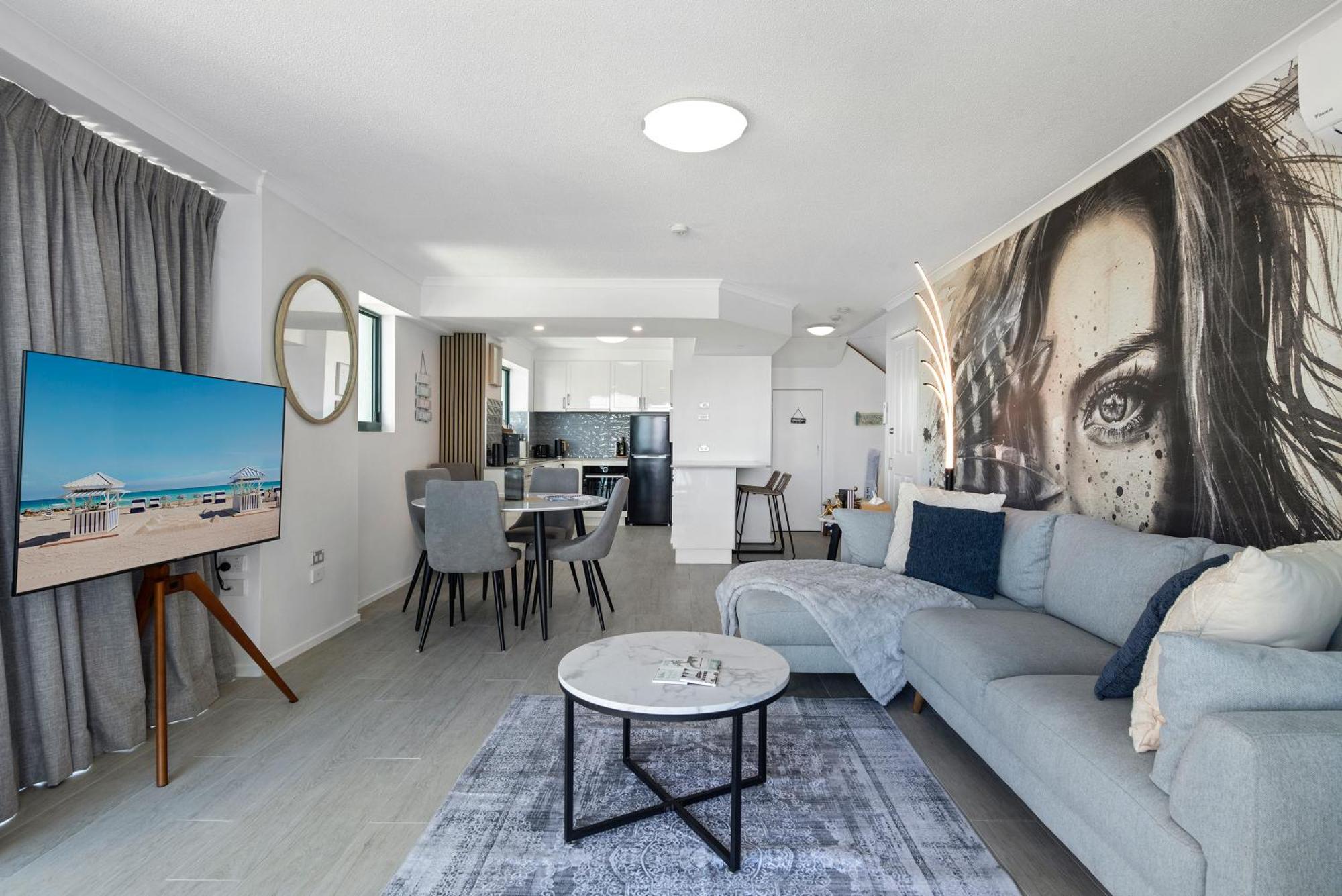 Floor Unit With Access Apartment Gold Coast