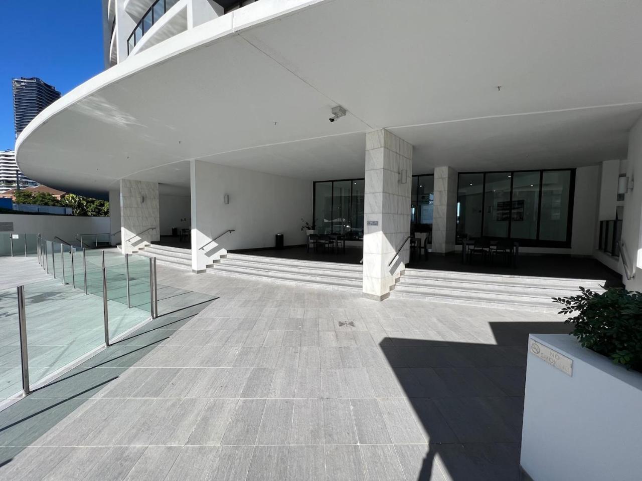 Broadbeach Bliss, 18th Floor Sierra Grand Oasis Apartment *