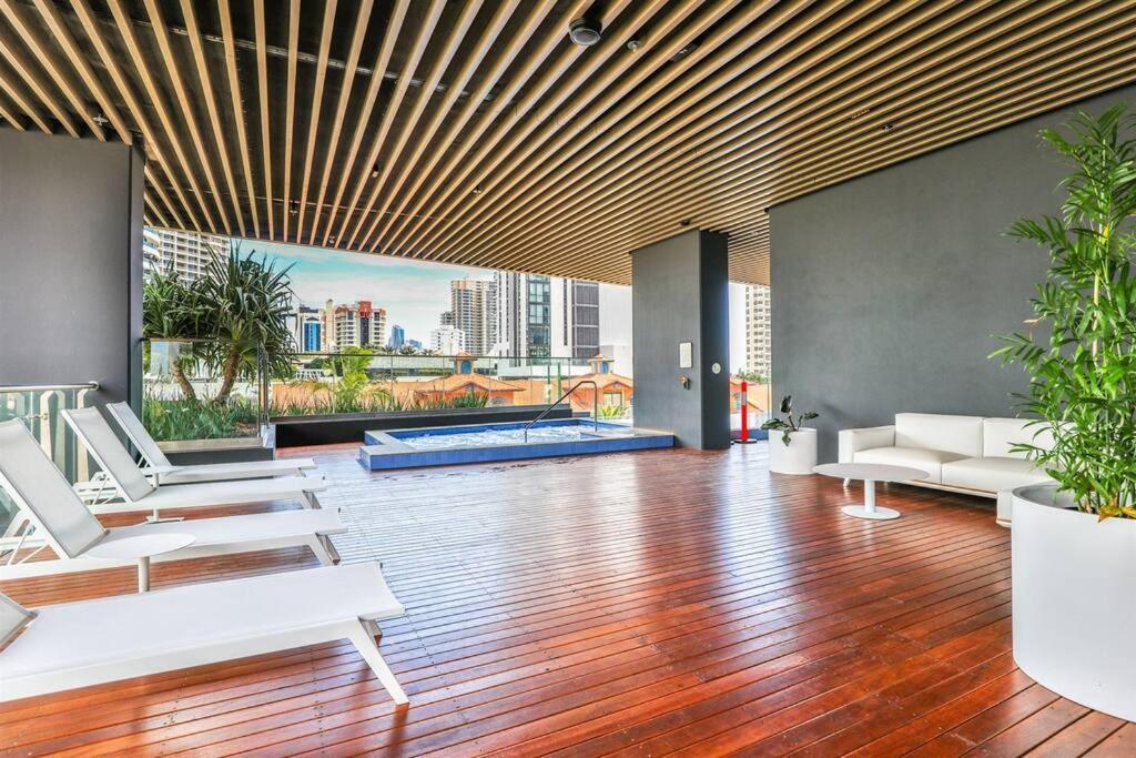 Apartment Bliss At Signature