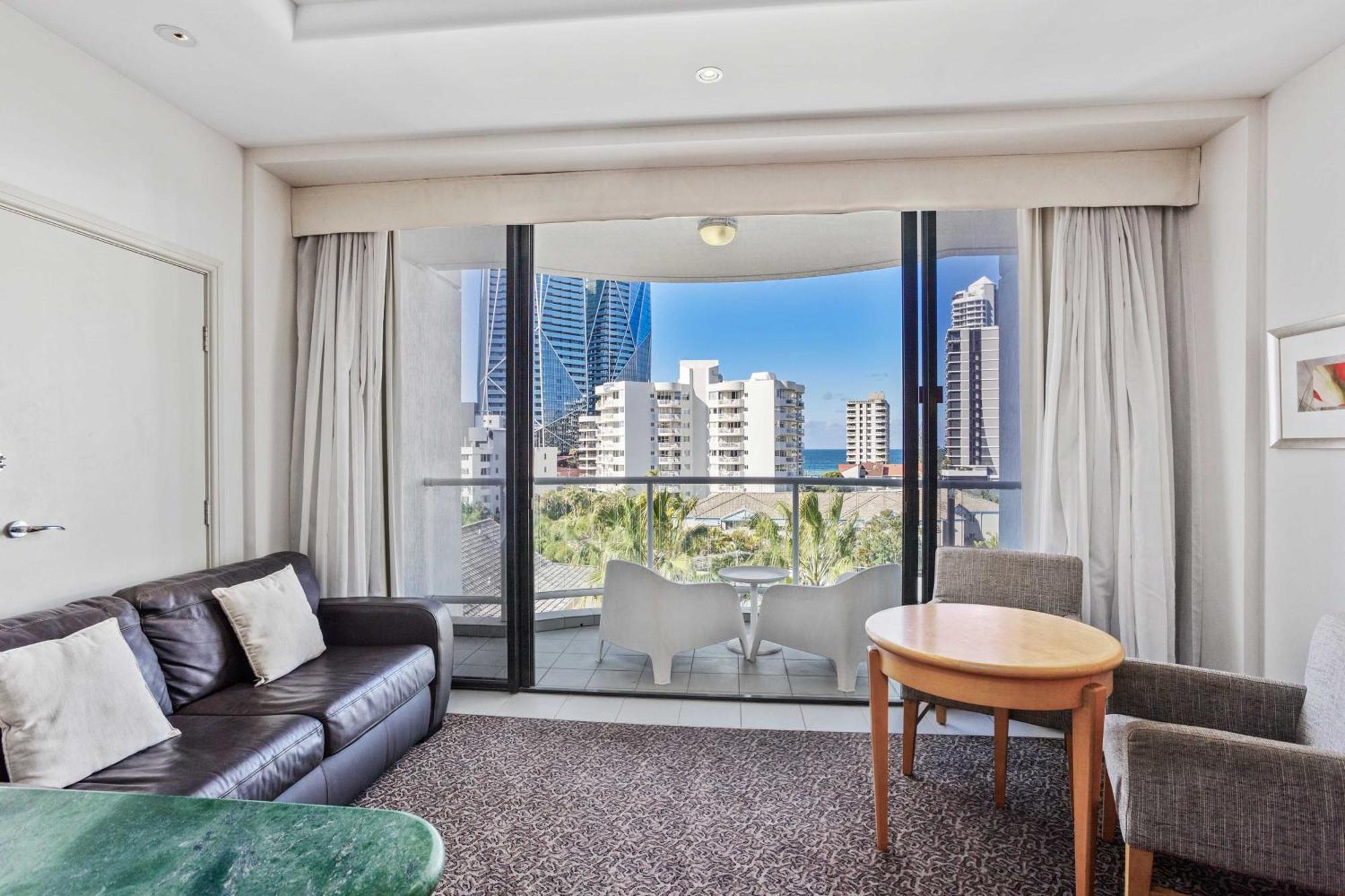 Surfers Paradise Studio, Short Walk To Apartment *