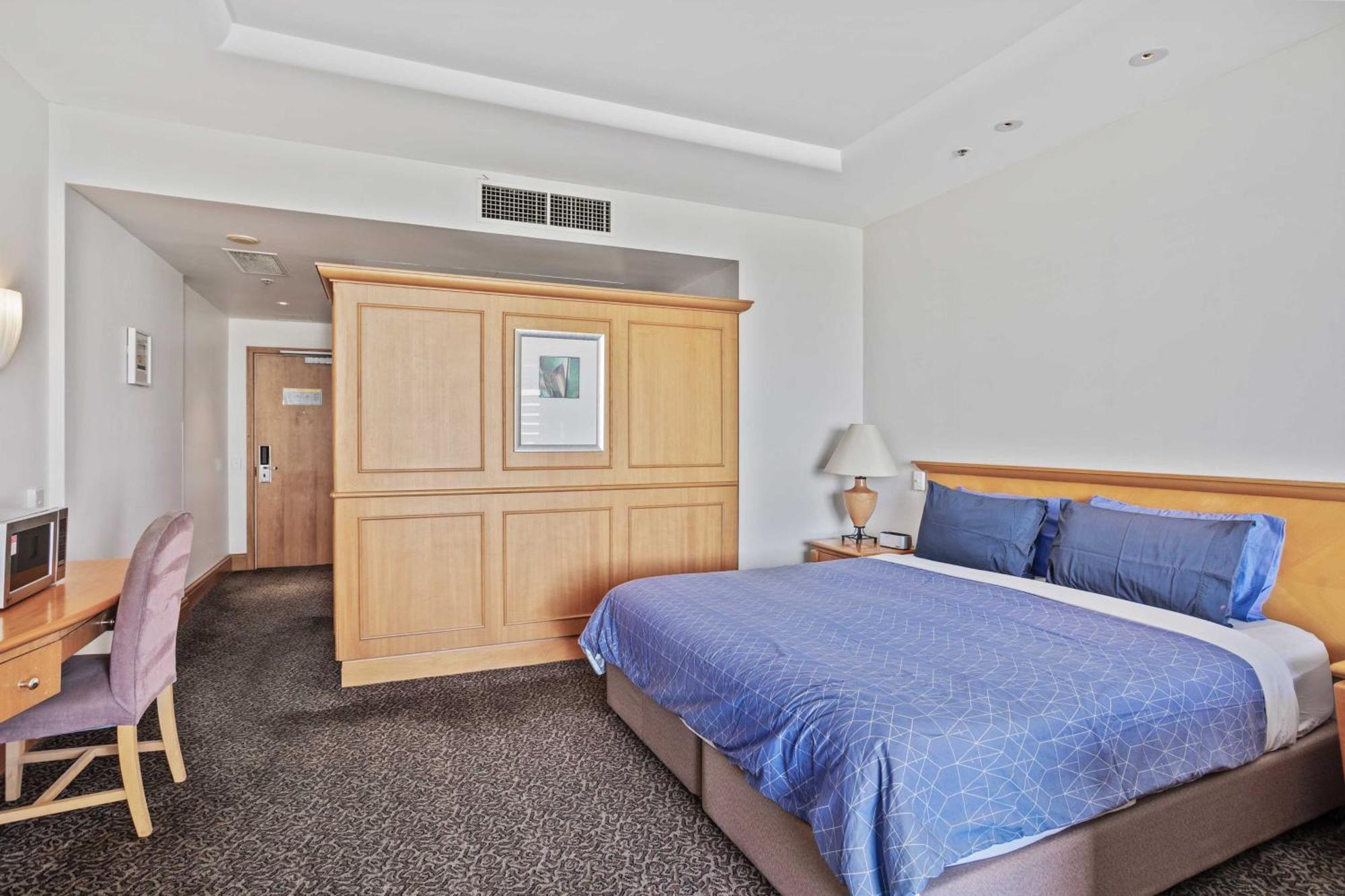 Apartment Surfers Paradise Studio, Short Walk To Gold Coast