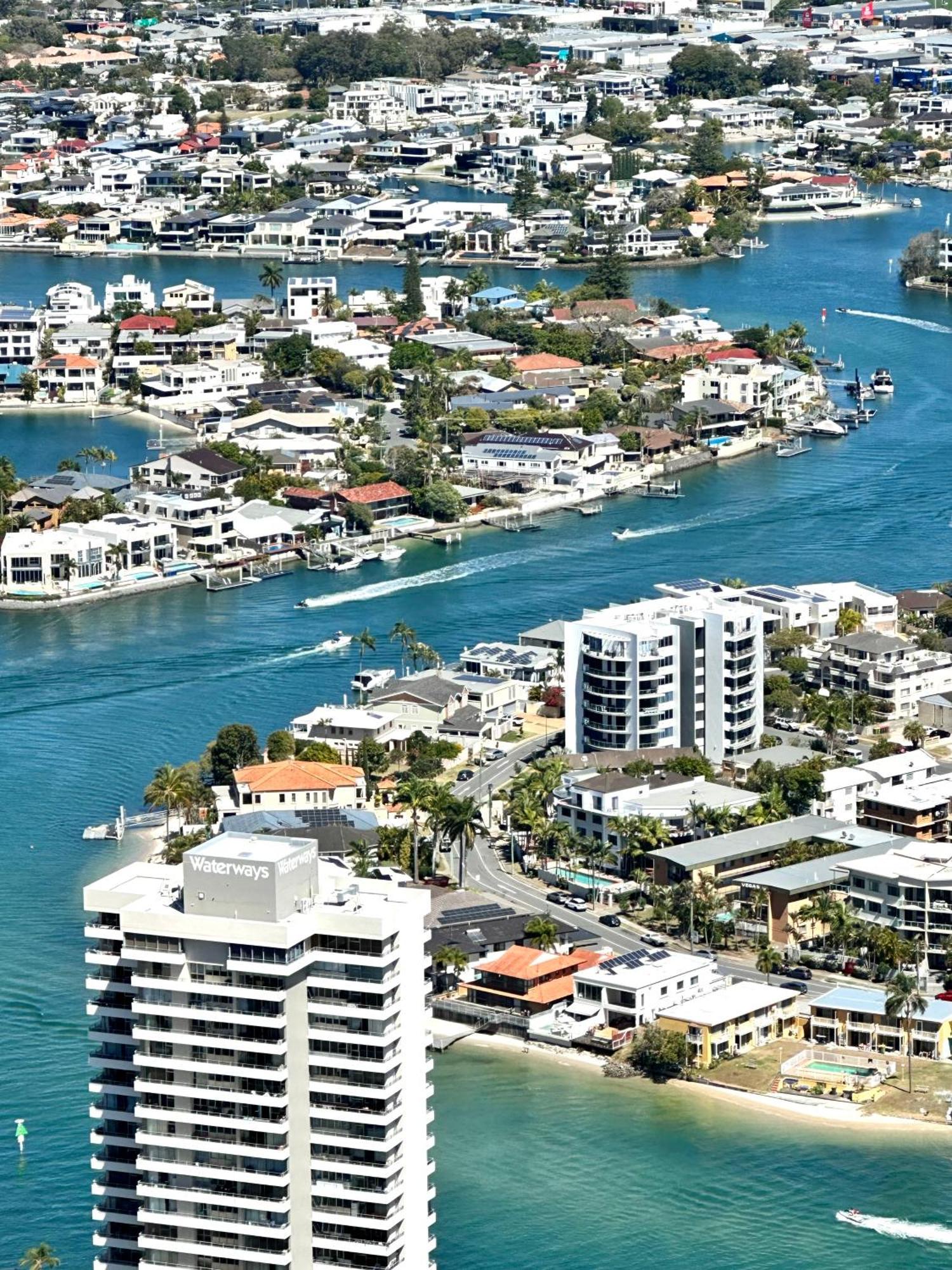 Ocean Surfers Paradise - Gclr Gold Coast