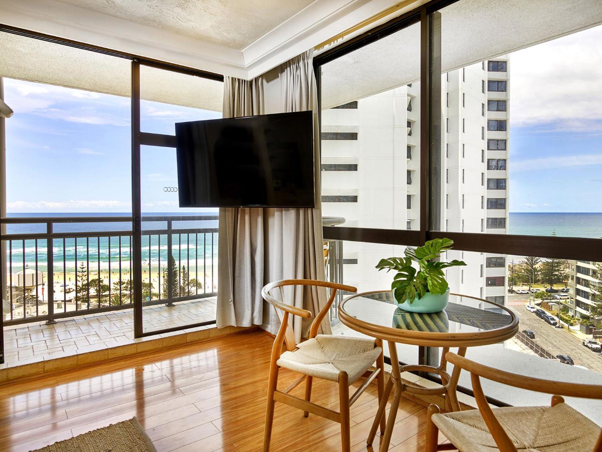 Apartment Surfers Paradise Beachcomber Gold Coast