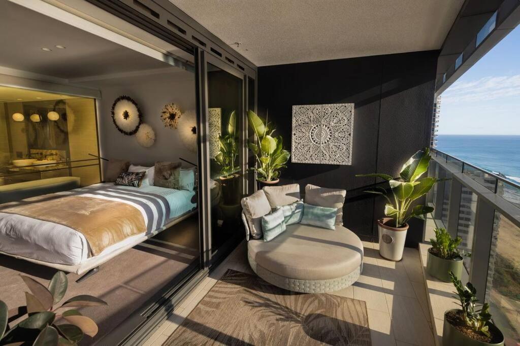 Apartment Beachfront Luxury *