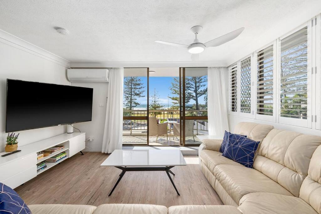 Apartment Beachfront Beauty - Cooly Gold Coast