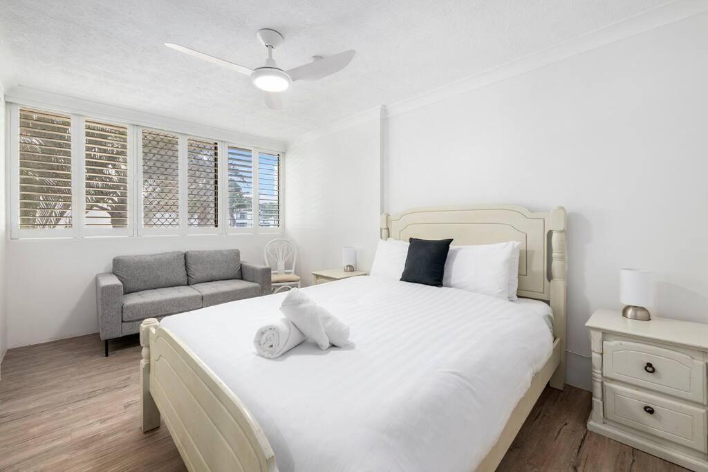 Apartment Beachfront Beauty - Cooly Gold Coast