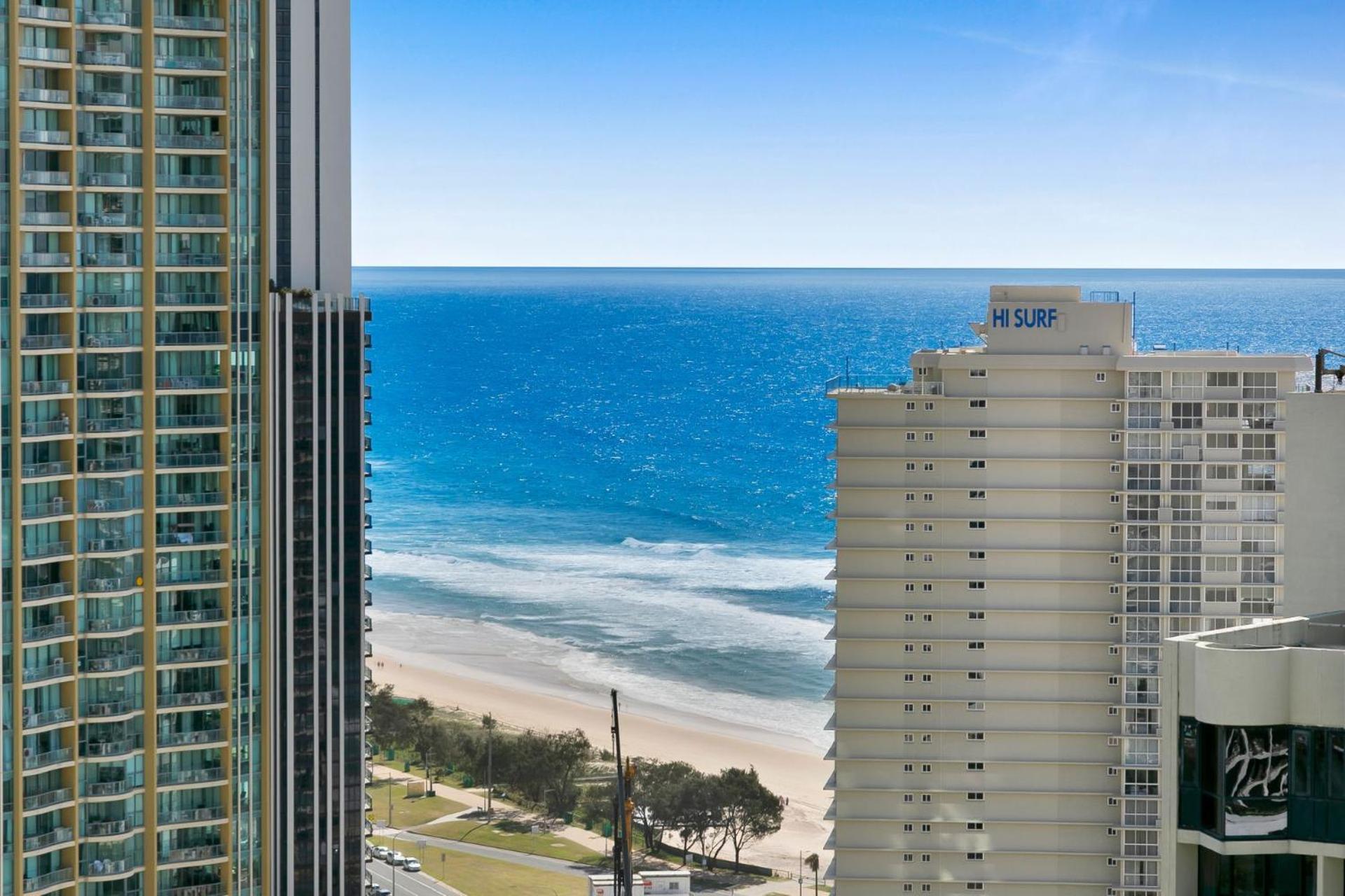 Crown Towers Deluxe 3 Bedroom - Coasthm Gold Coast