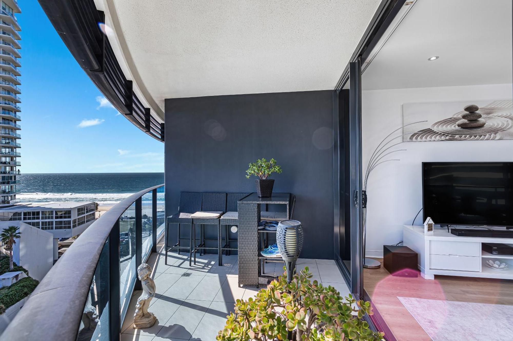 Apartment Oracle Beachfront Broadbeach Gold Coast