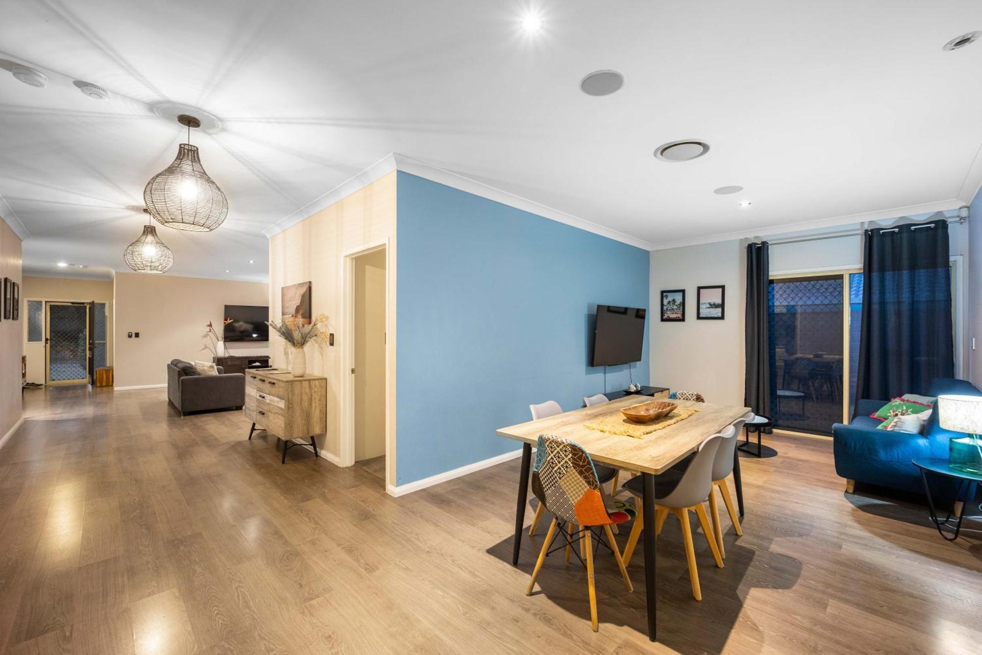 Charming Group Getaway - 9 Mins To Burleigh *