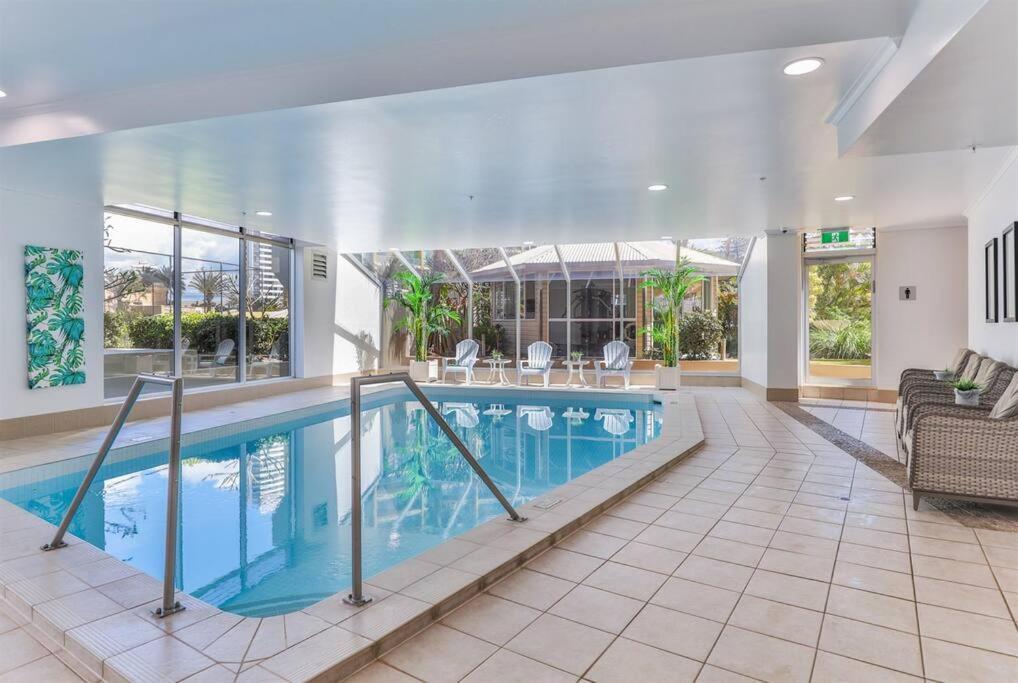 Apartment Bliss By The Surf Luxury Family Gold Coast