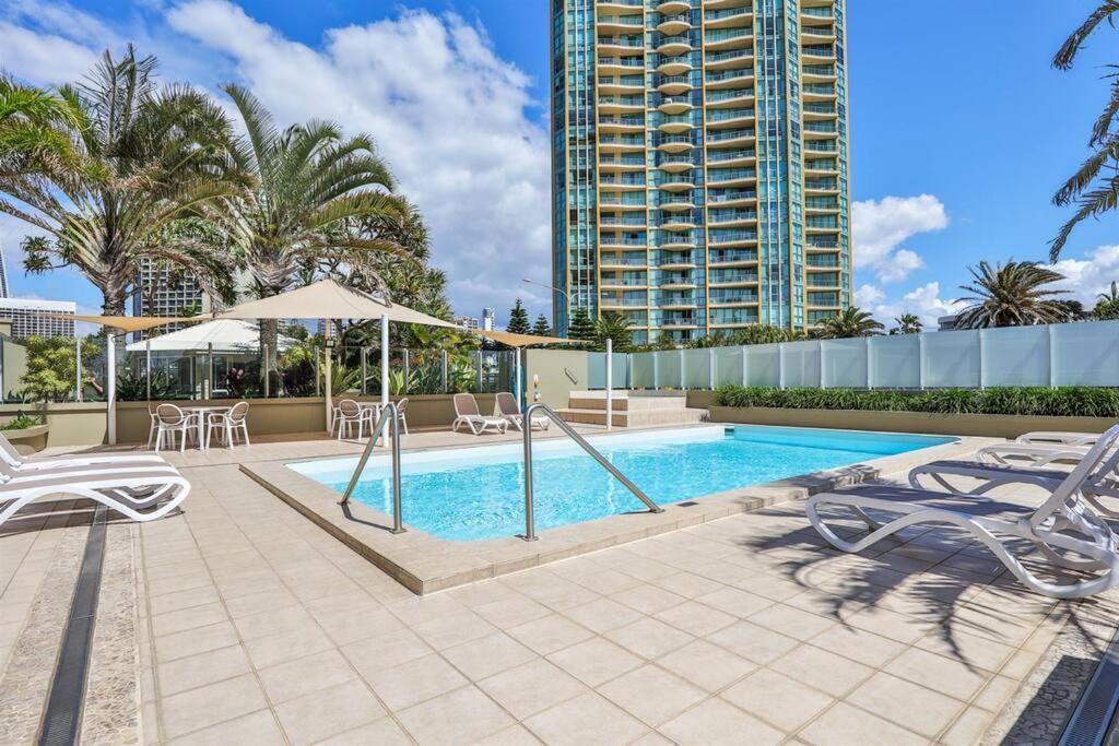 Apartment Bliss By The Surf Luxury Family