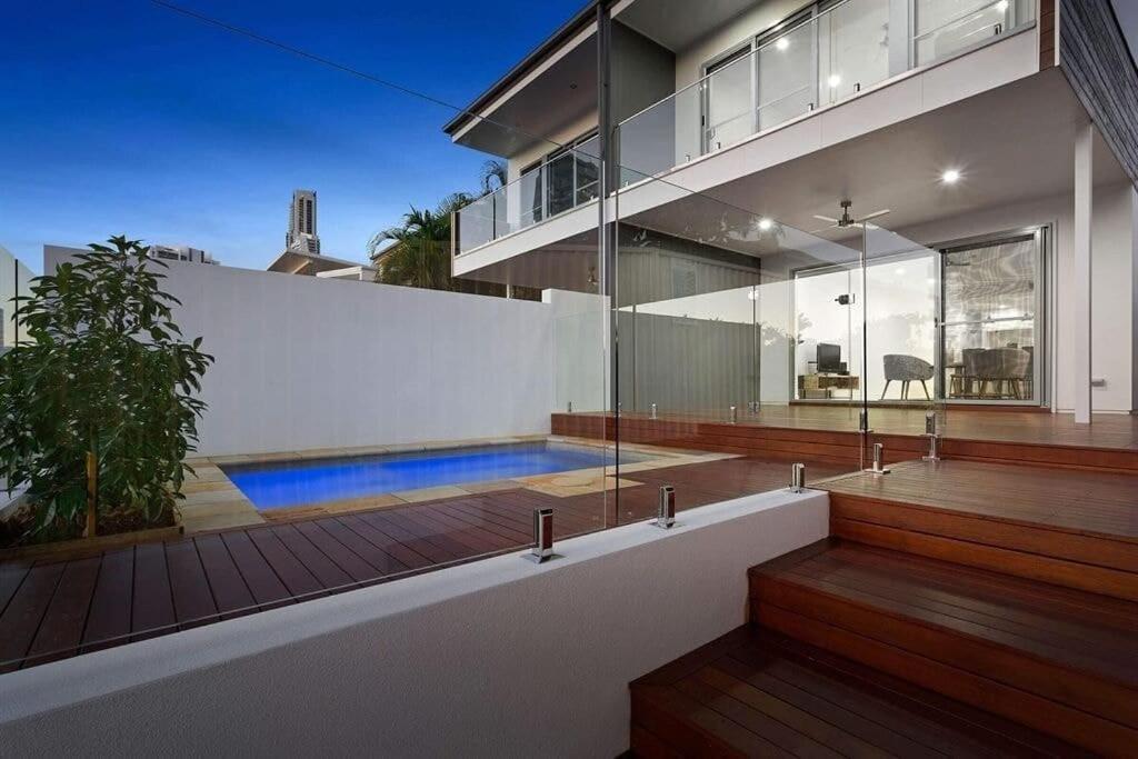Bliss At Surfers Paradise * Gold Coast