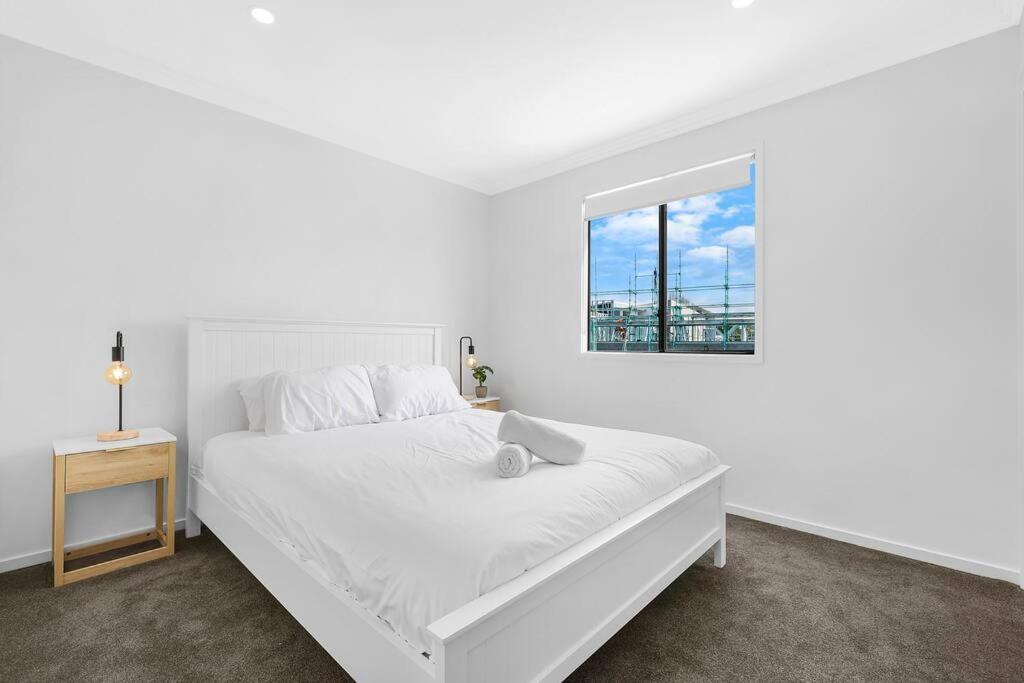 Canal Bliss 4br Waterfront Hope Island Apartment *