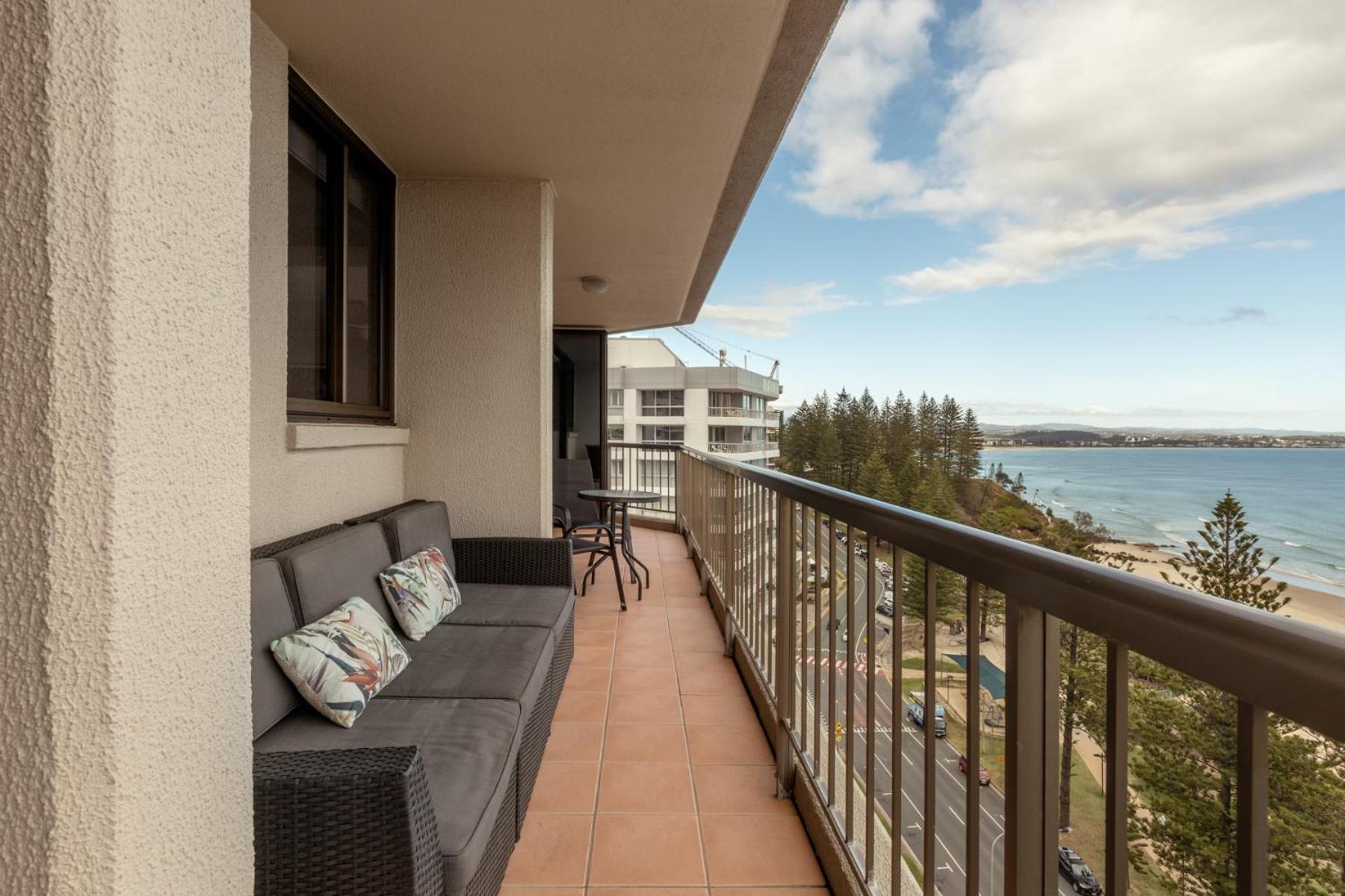 Aparthotel Columbia Beachfront On Rainbow Bay Gold Coast